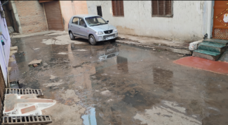 घर से निकला हुआ मुश्किल।